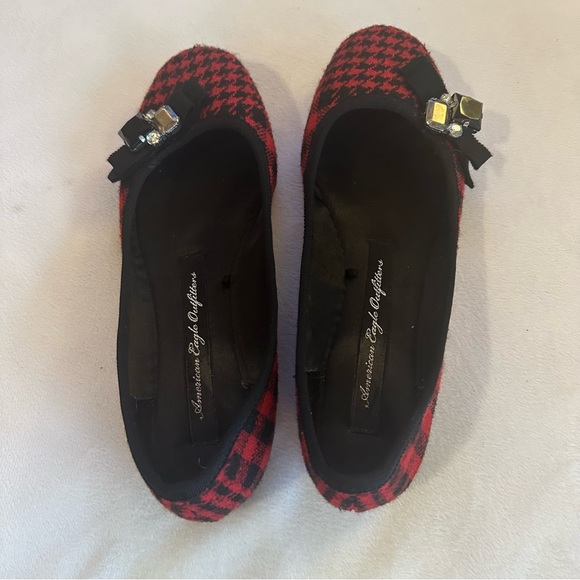 Y2K American Eagle AEO Red and Black Houndstooth Plaid Ballet Flats Size 7 - Picture 5 of 8